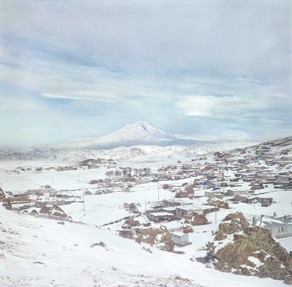Beyler, ağalar, İstanbul ne tarafta?*