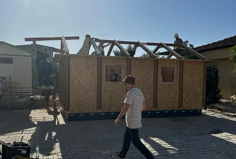 Paper Log House projesinin uygulama s&uuml;recinden